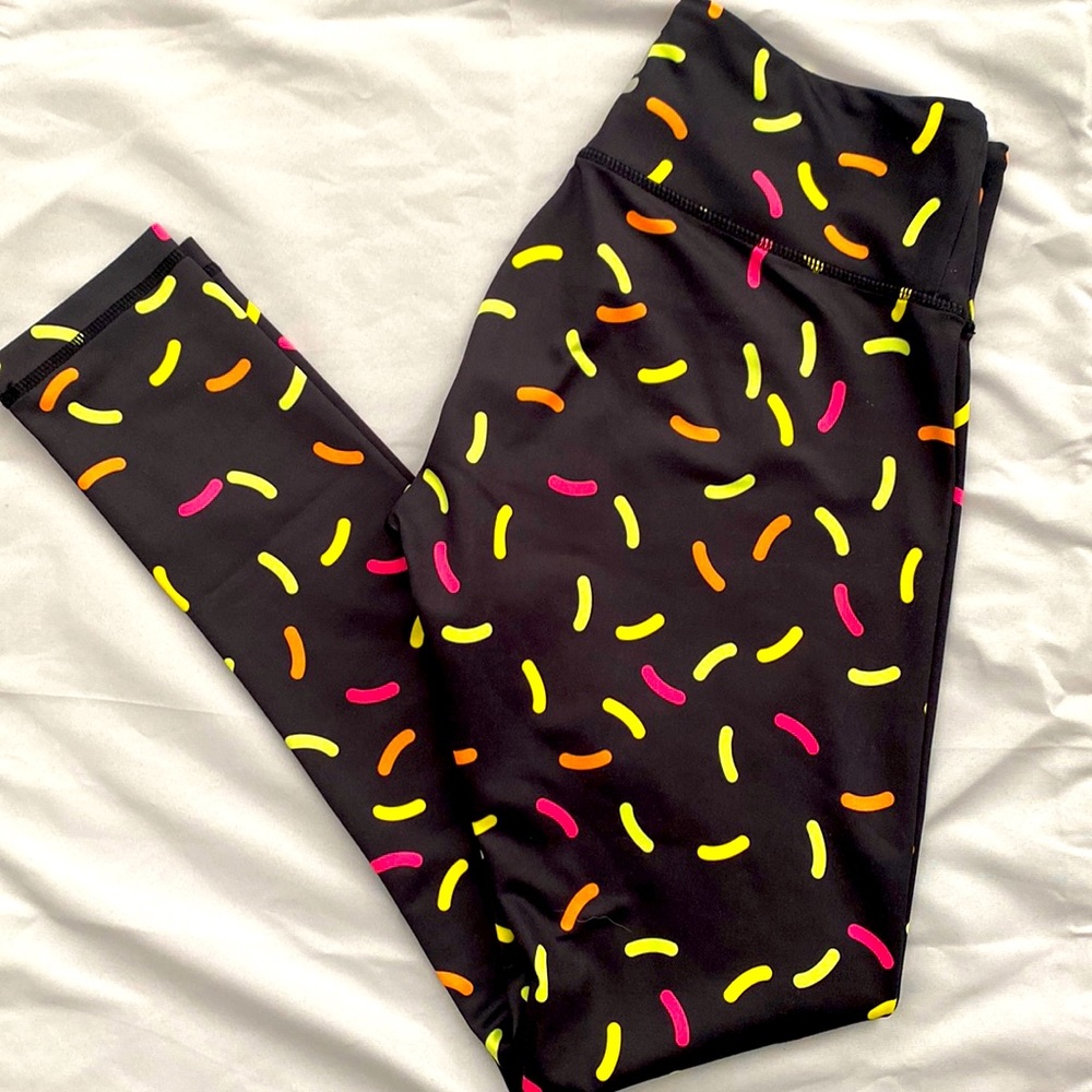 Sprinkle leggings.